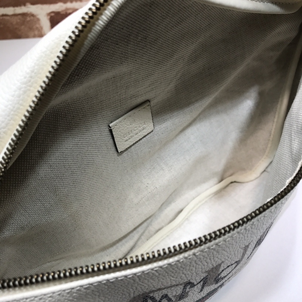グッチバッグ着用イメージ